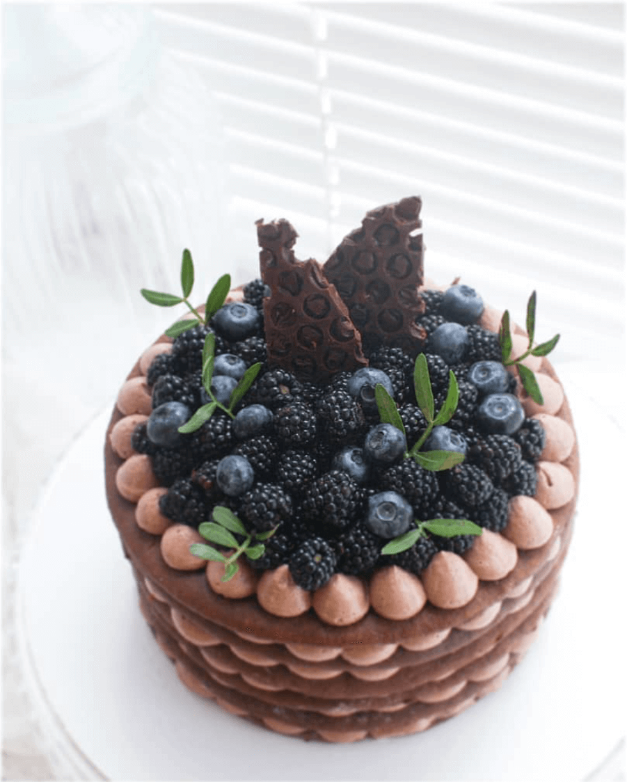 Торт "Шоколад - ежевика"