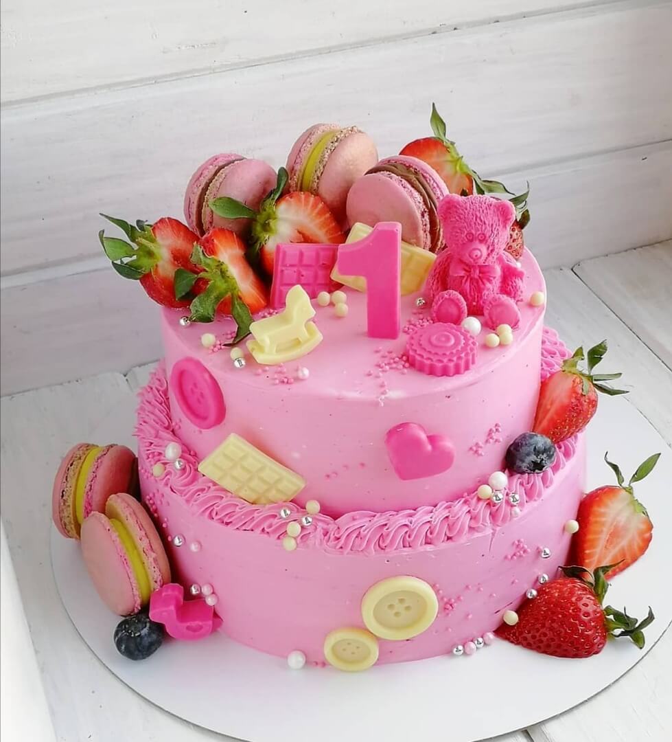 Торт "Розовый годик" 