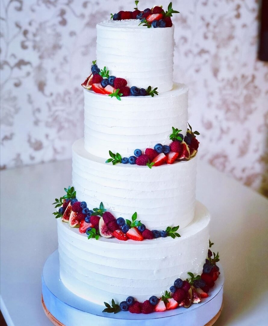 Торт "Свадебная ягода"